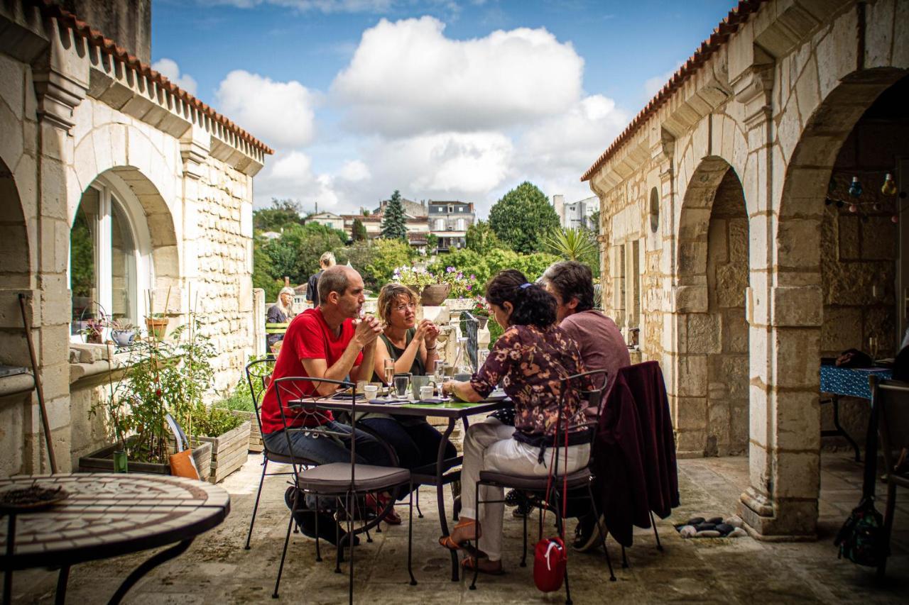 La Belle Etoile Bed & Breakfast *